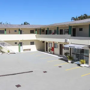Schmitz Inn